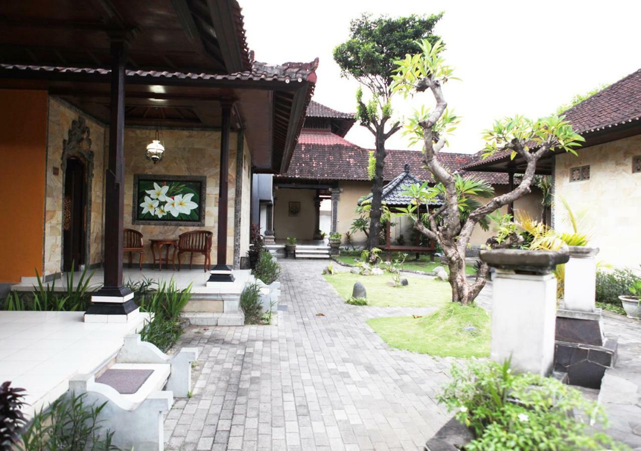 Taman Sari Cottages Kuta Lombok Exterior foto
