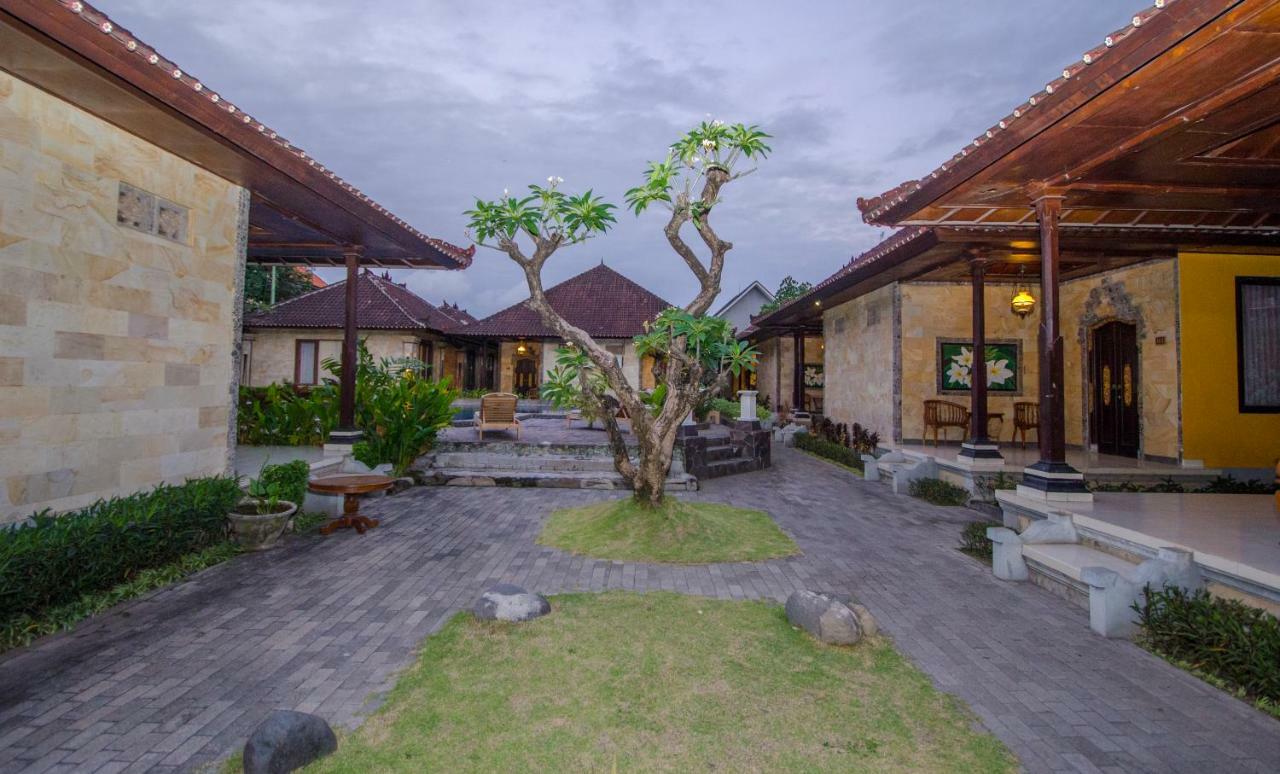 Taman Sari Cottages Kuta Lombok Exterior foto